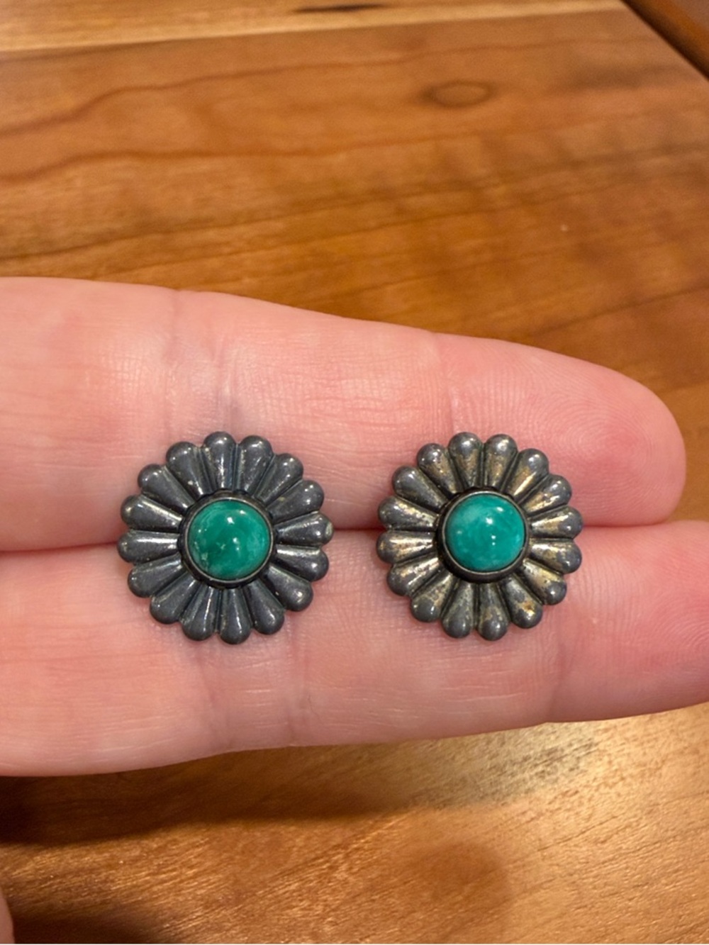 Turquoise Center Floral Stud Earrings in Silver-Tone